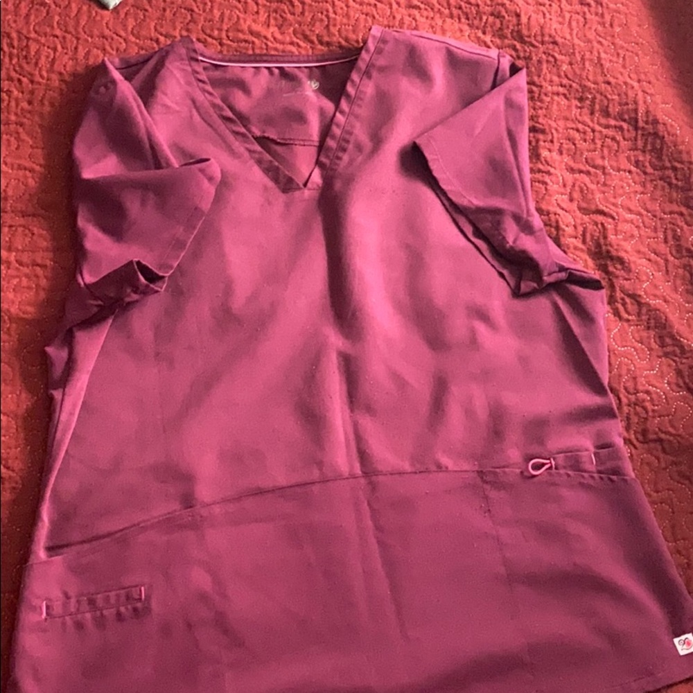 Scrub top